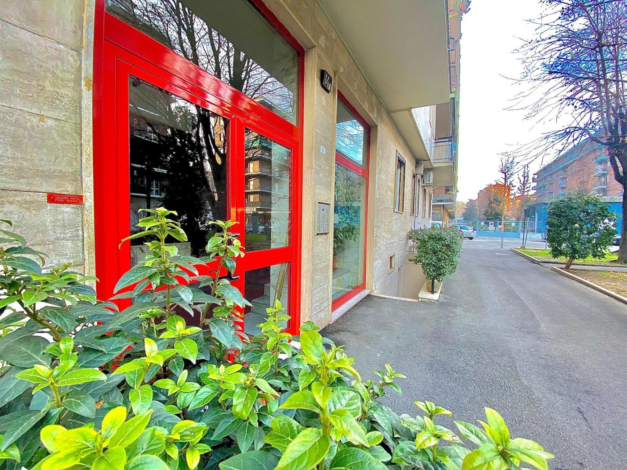 Apartmán Navigli Style, Tra Metropolitana Famagosta, Comfort E Modernita Milán Exteriér fotografie